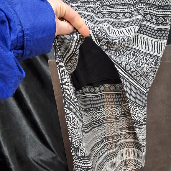 Maurices Black and White skort size women's Large - Picture 10 of 10